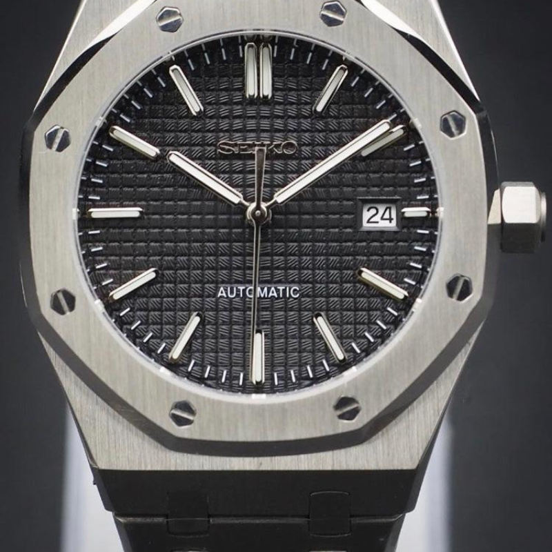 Royal Seikoak “Black” – 41mm Automatic Watch