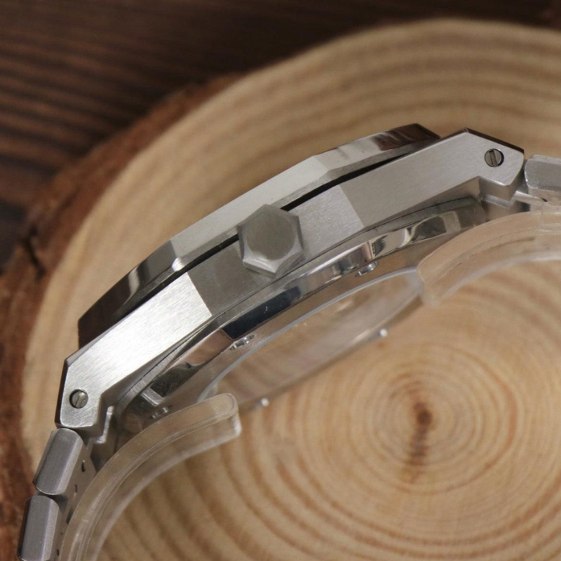 Royal Seikoak “Skeleton” – 41mm Automatic Watch