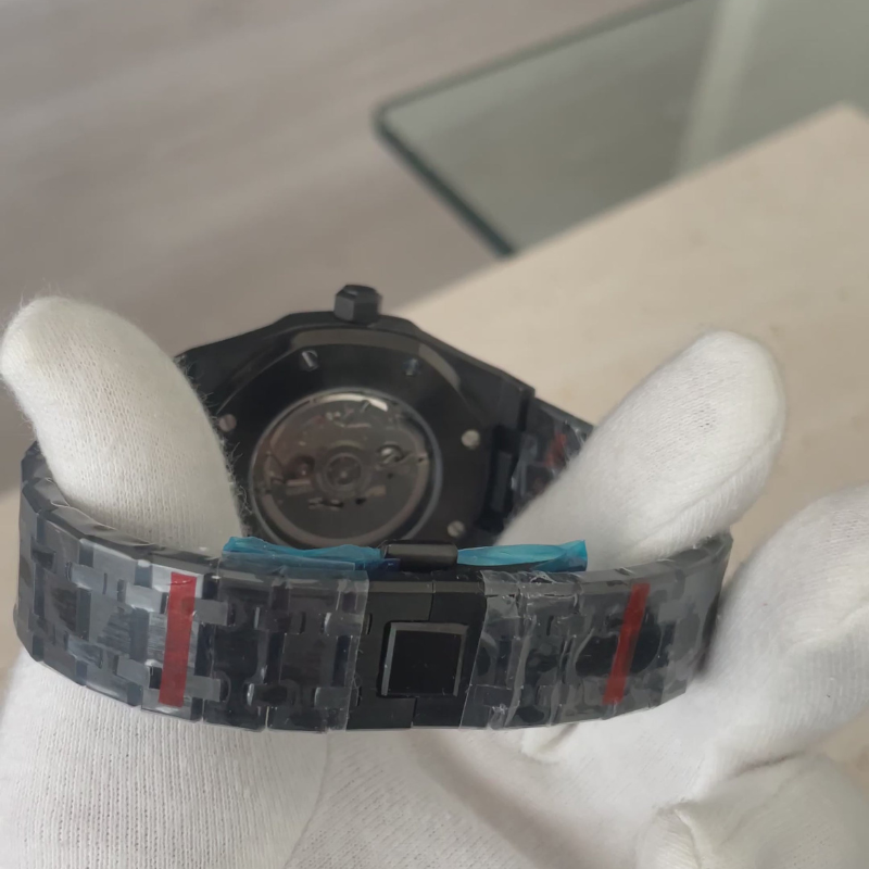 Royal Seikoak “Triple Black” – 41mm Automatic Watch