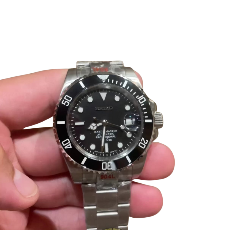 Seikomariner “Black” – 40mm Automatic Watch