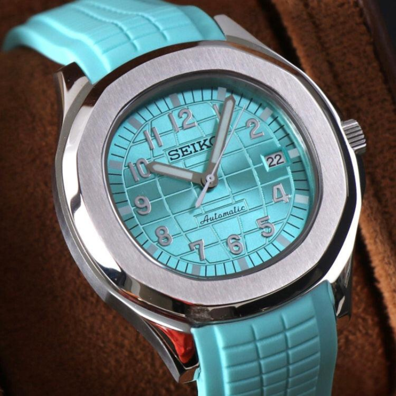 Seikonaut “Tiffany” – 41mm Automatic Watch