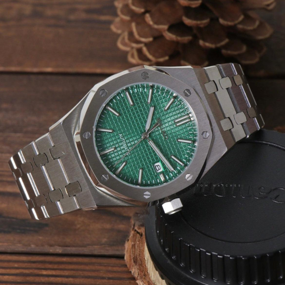 Royal Seikoak “Green” – 41mm Automatic Watch