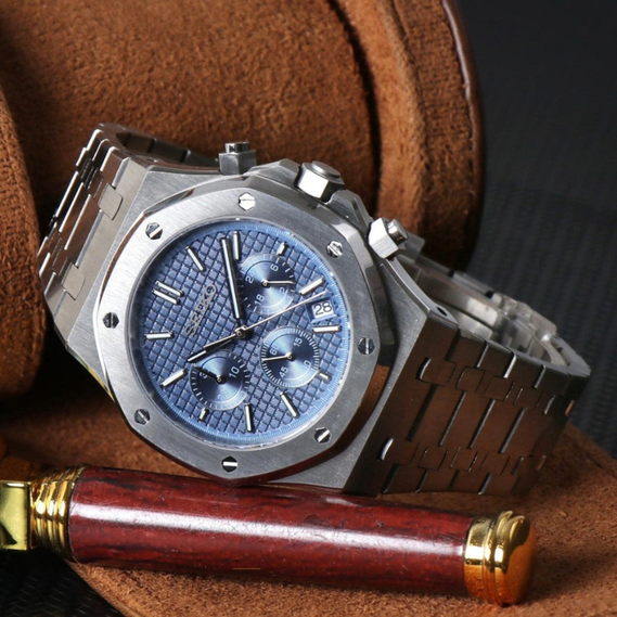 Royal Seikoak “Navy Chronograph” – 41mm Hybrid Automatic Watch