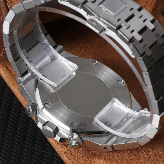 Royal Seikoak “Navy Chronograph” – 41mm Hybrid Automatic Watch