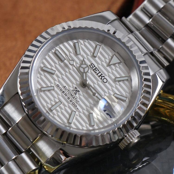 Seikojust “White Motif” – 36mm / 39mm Automatic Watch